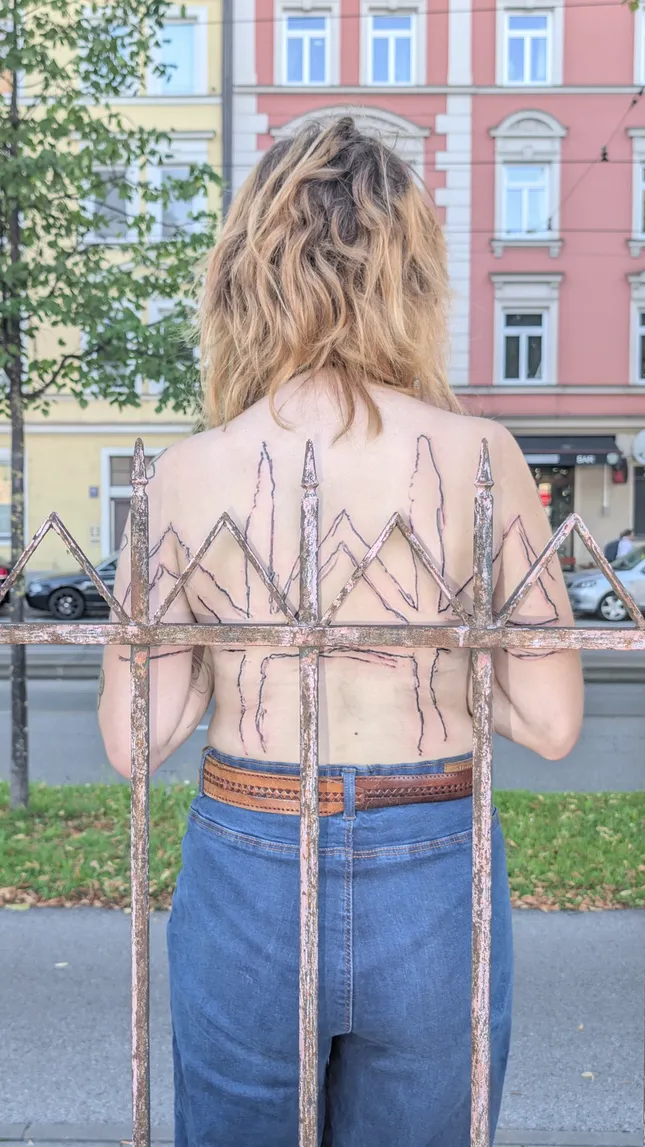 Fast editing reel with +2m views for RixardTattoo