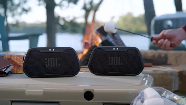 Toyota: Tacoma, JBL Audio