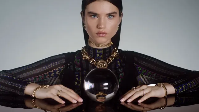 VERSACE