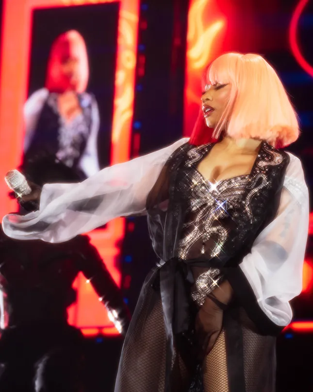 Nicki Minaj - Pink Friday 2 World Tour