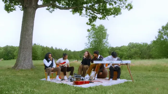 “PEARS” (ACOUSTICVIDEO) - Weston Estate