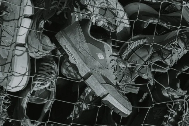 “Grey Days” 0.01 MsftsReps x New balance