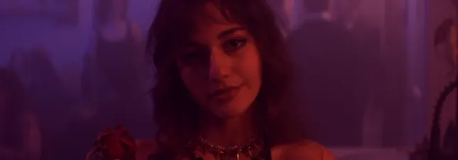 Iliana Llambe - Heroin Heroine Music Video