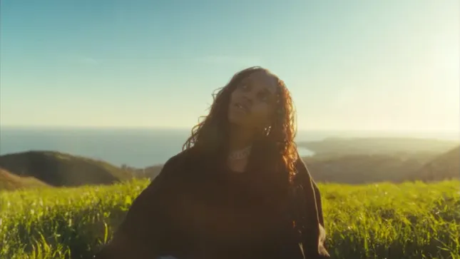 Amaria - “Get Away”