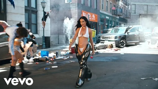 Katy Perry - Woman’s World MV