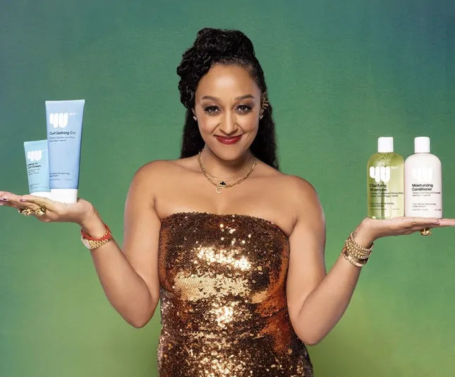 4U by Tia holiday campaign