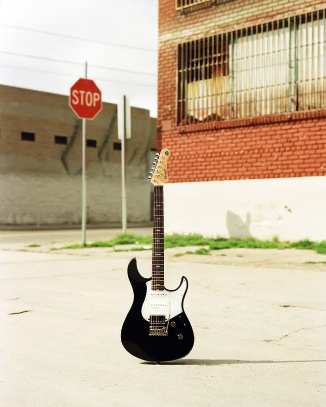 Yamaha - Pacifica Standard Plus