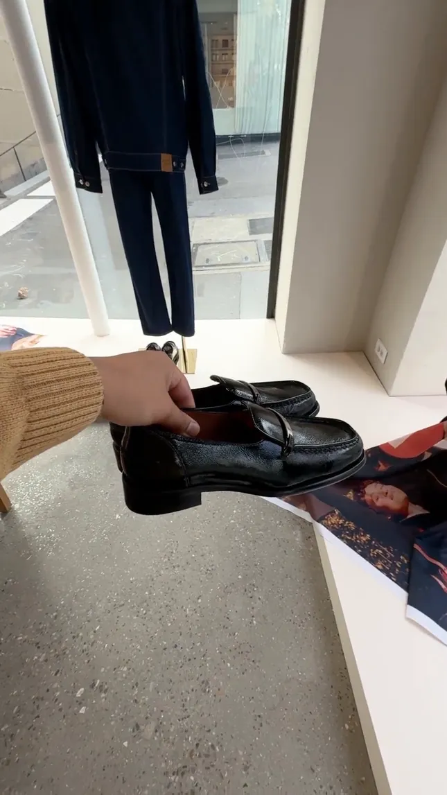 Maison Kitsuné Filles du Calvaire