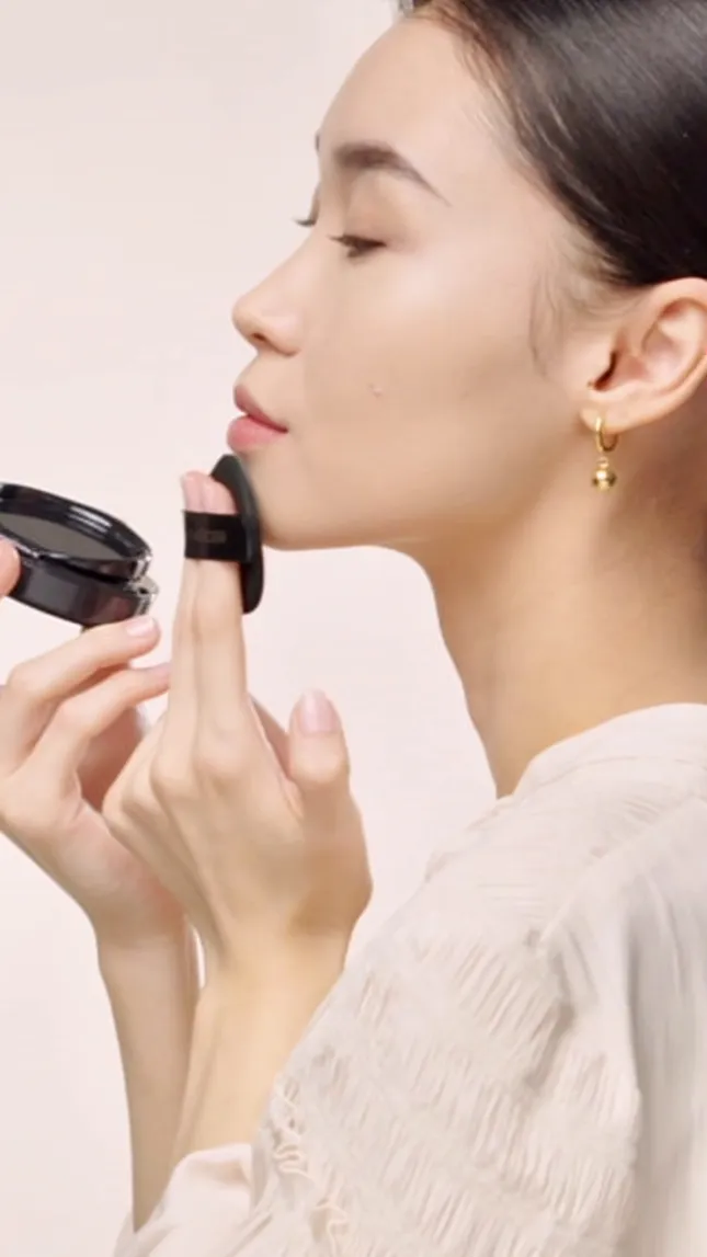 Orveon Multi Brand Content - Laura Mercier, bareMinerals