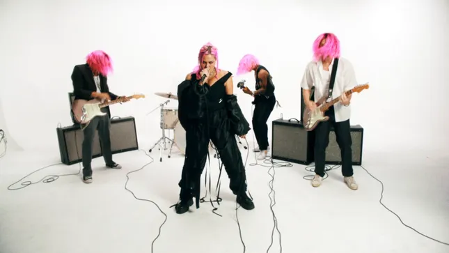 Liza Owen | Getting Good Music Video