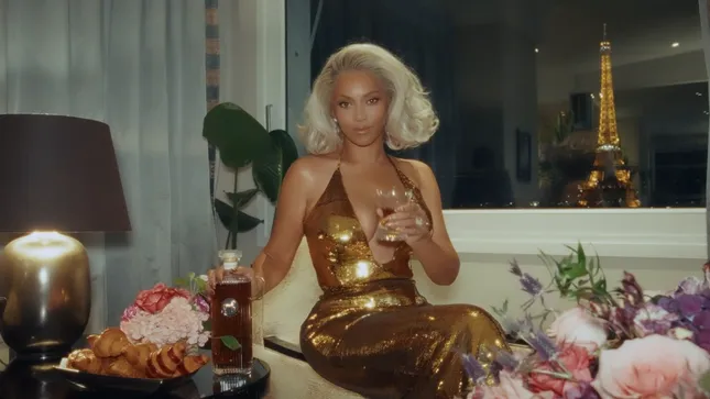Beyonce x Sir Davis: Plaza Athanee Paris