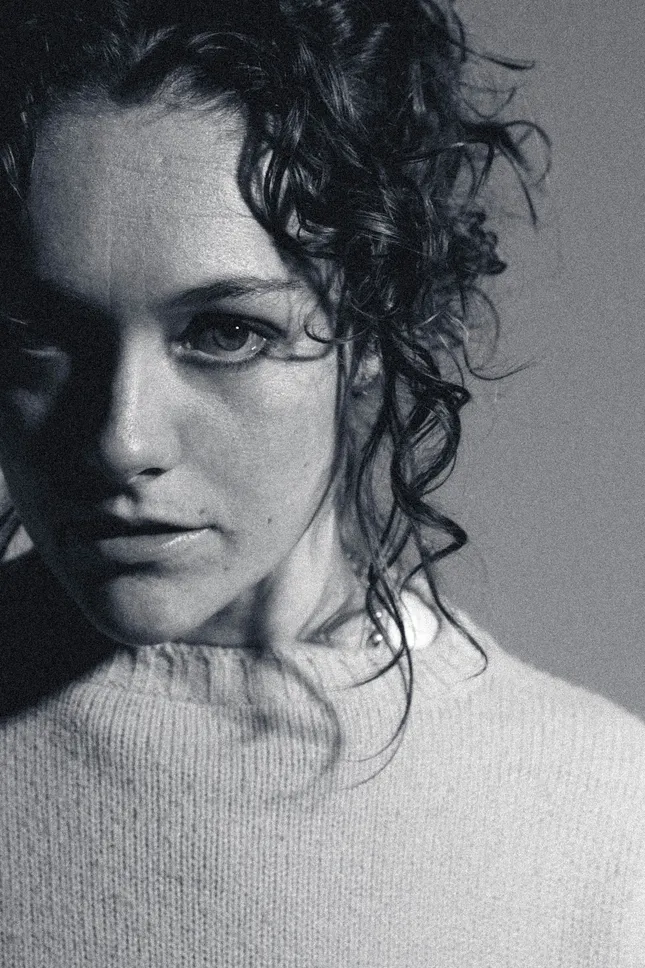 Polly Money - Press Photos 2024