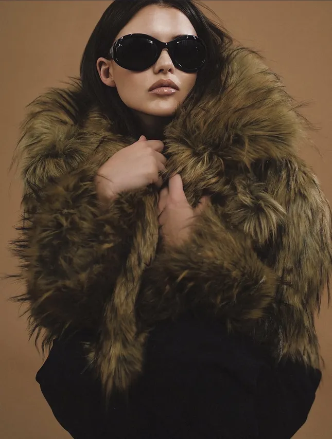 Sara Wais - Numero Netherlands