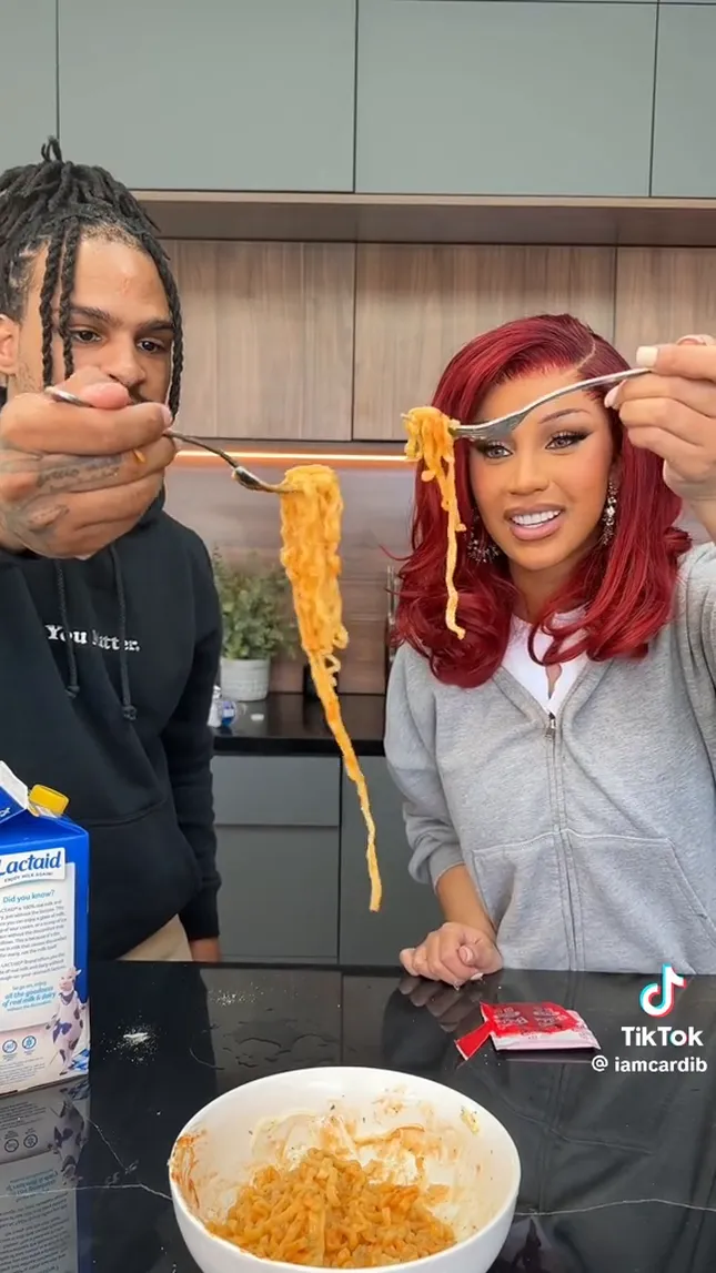 Cardi B & Keith Lee - Buldak Noodles (Tik Tok)