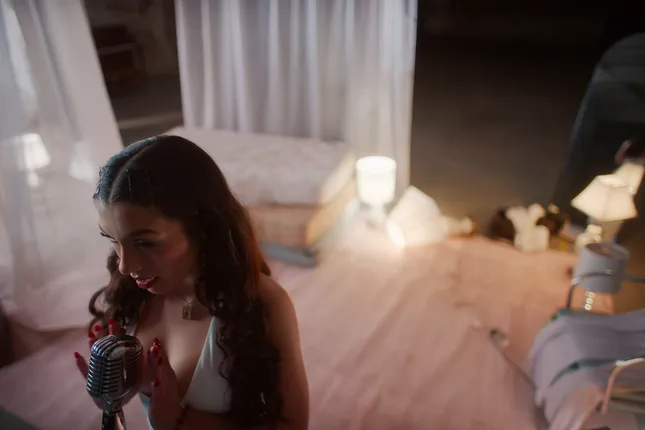 Giovanna - “Call on Me” Visualizer