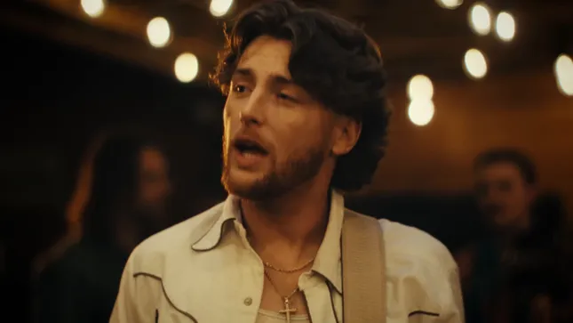 Bailey Zimmerman - Comin' In Cold (Official Music Video)