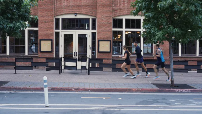 Brooks Running Spec Ad