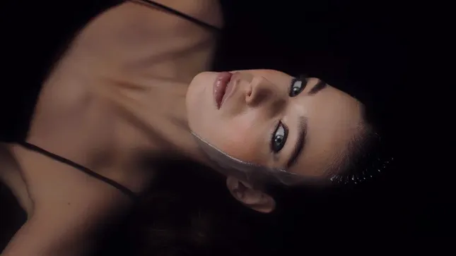NOUR BY JAHAN