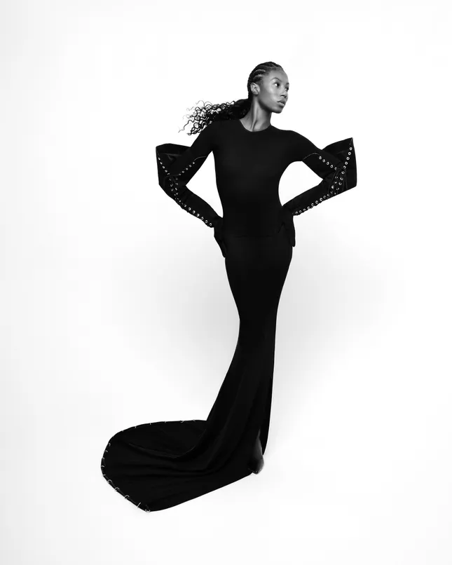 VERONIKA COLLINS - Model Test