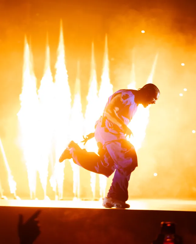 ITS ALL A BLUR TOUR (2023) - DREAMCREW/ OVO