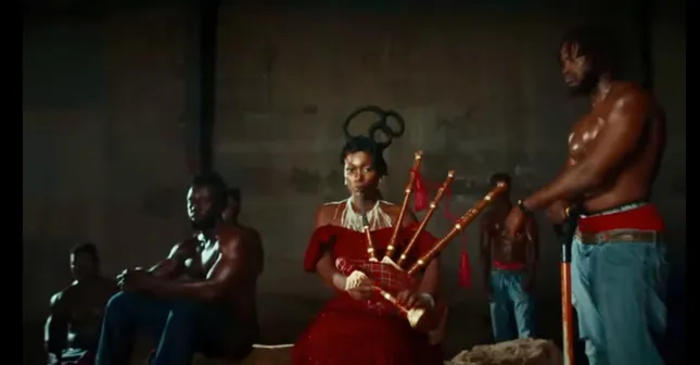 Kwesi Arthur ‘Fefe Ne Fe’  music video