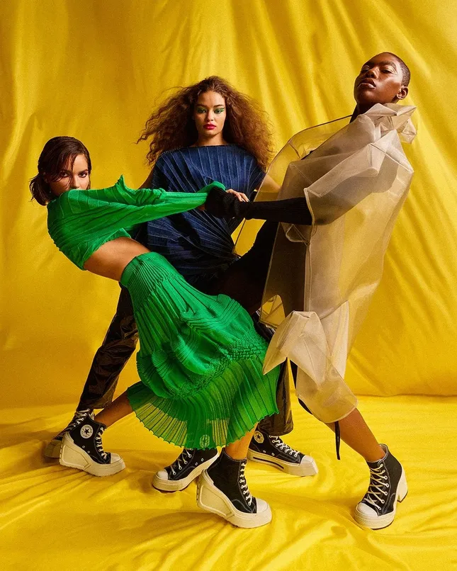 Converse - DeLuxe Collection