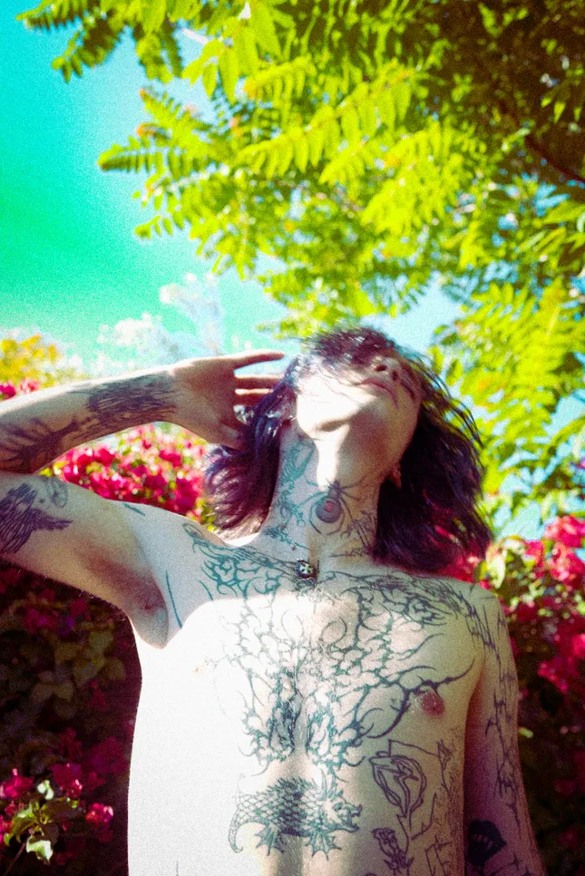 Kbackwood$ (Backyard Photoshoot)