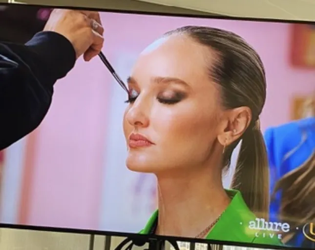 Red Carpet | TV | Celeb