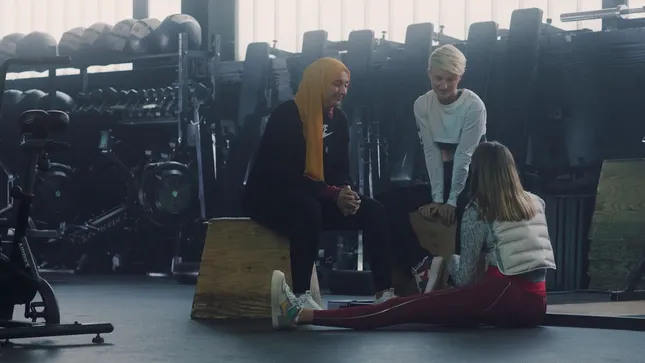 Refinery29 x NIKE