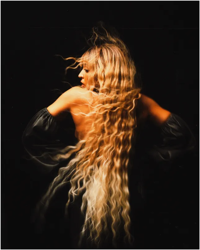 “Uh Huh“ Tinashe