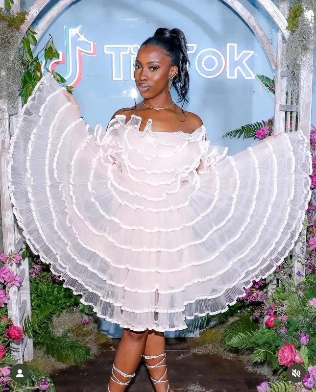 Anayka She - TikTok Met Ball