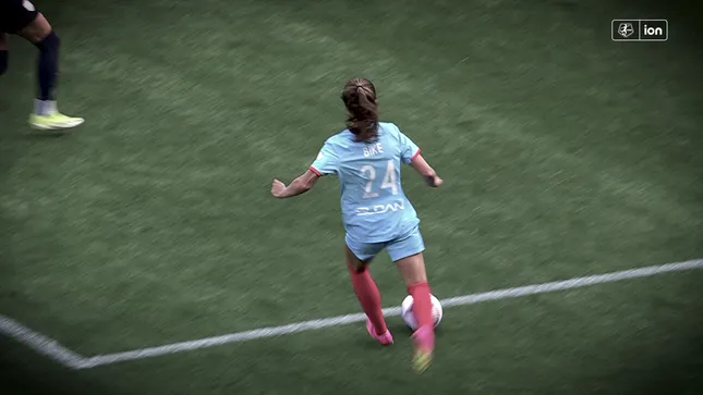 NWSL - Mallory Swanson short Doc Chicago Red Stars