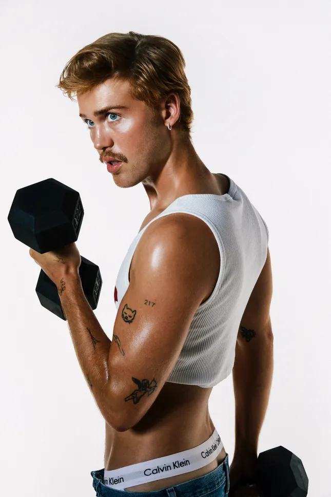 Aidan Alexander for MMSCENE