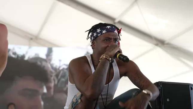 RapTV - A Day In The Life - Benji Blue Bills