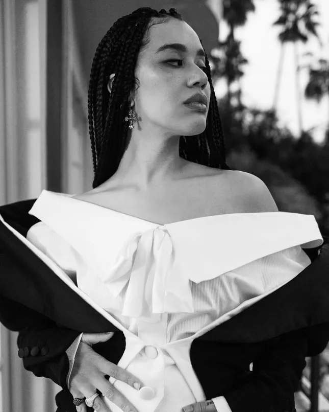 Jasmin Savoy Brown - Yellowjackets Premiere