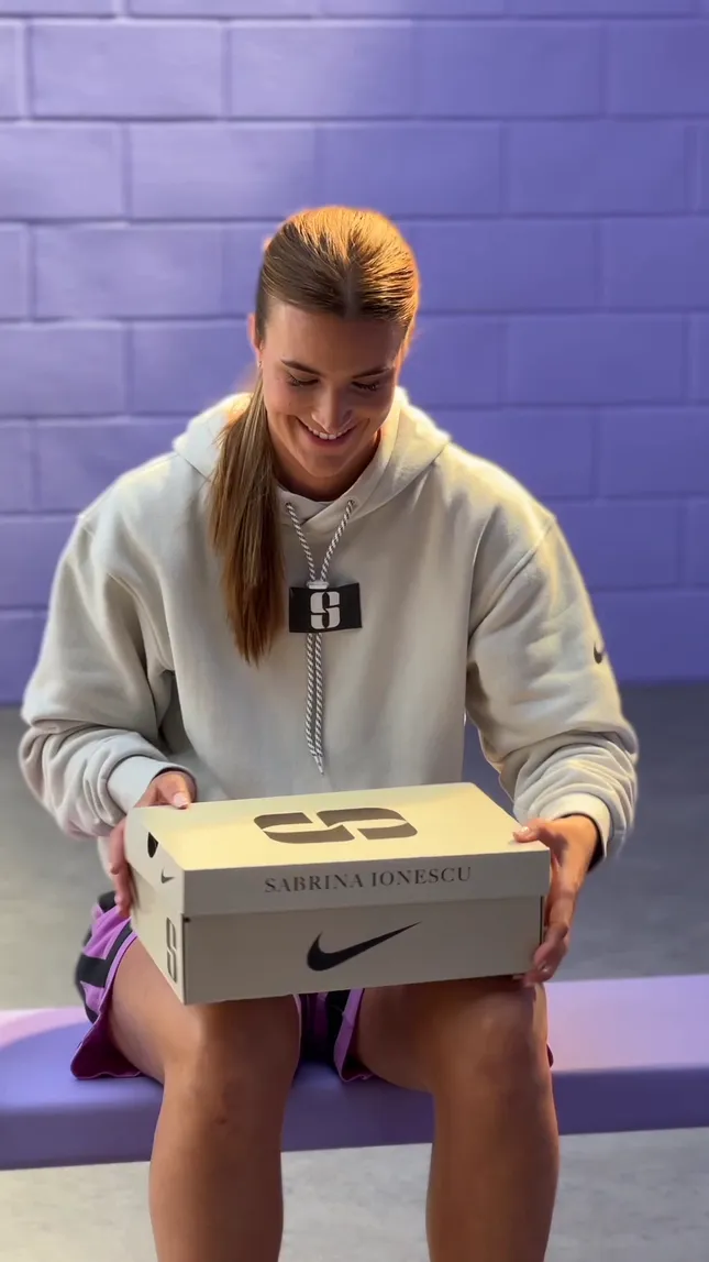 Nike x Sabrina Ionescu - Signature Shoe Unboxing