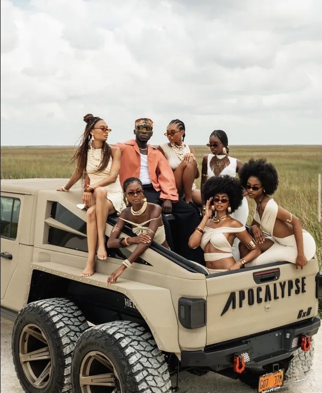 DJ SPINALL & MODELS FOR “EKÓ GROOVE” ALBUM PRESS IMAGERY