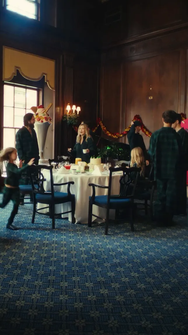 SKIMS: 2024 Holiday Campaign