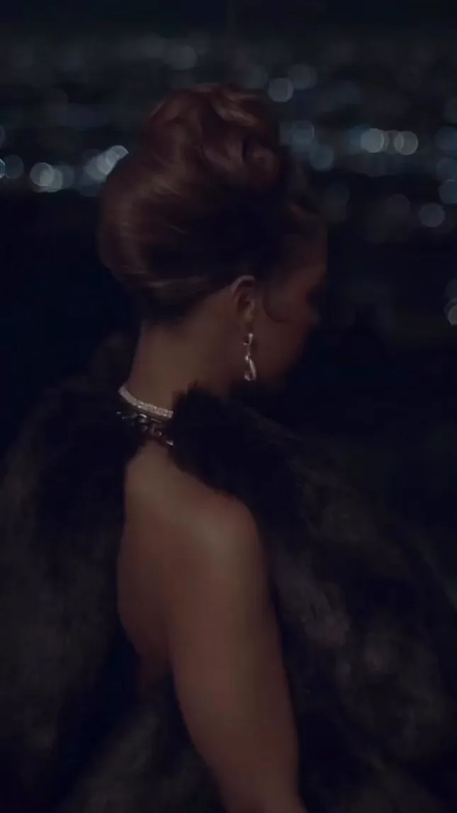 Victoria Monet - “Let Me” Visualizer