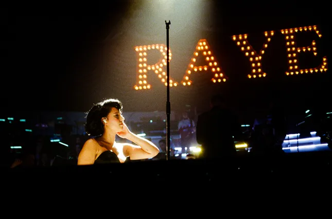 📸 Raye Live at The O2 London