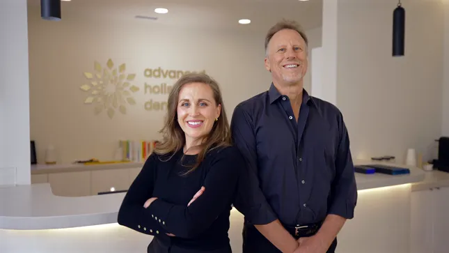 CA Fatona, Escondido