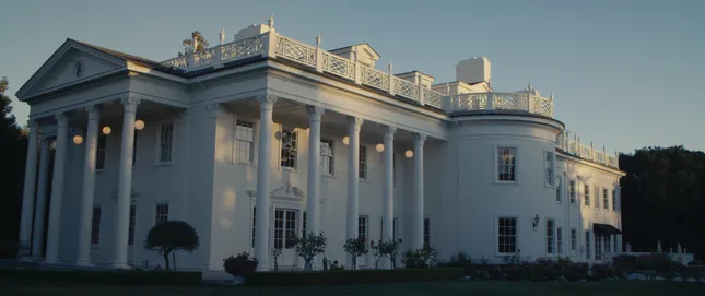 Home Stories - West Coast White House