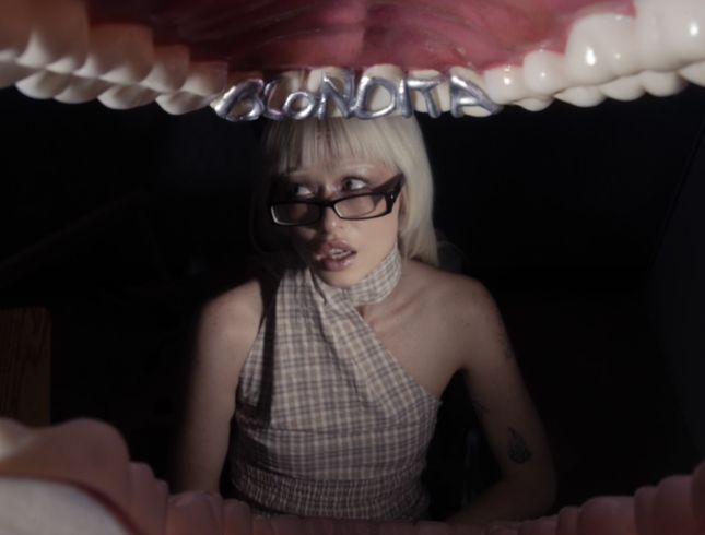 SFX and grillz for Blondita