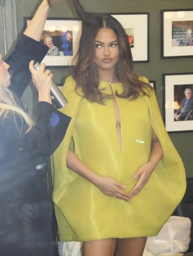 Chrissy Teigen x NYC