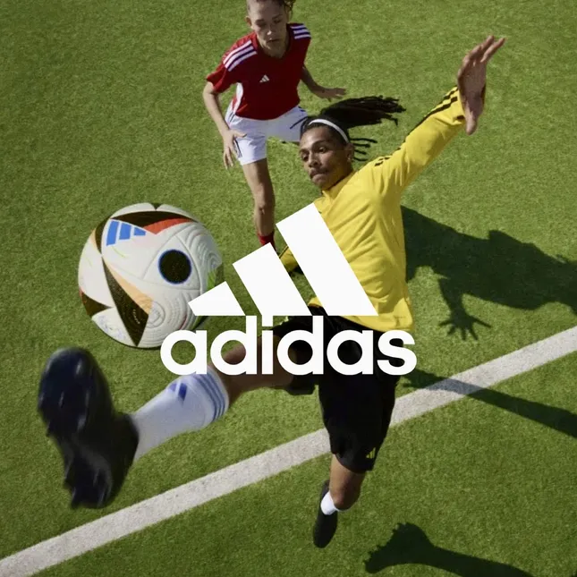 Adidas #fussballliebe Campaign