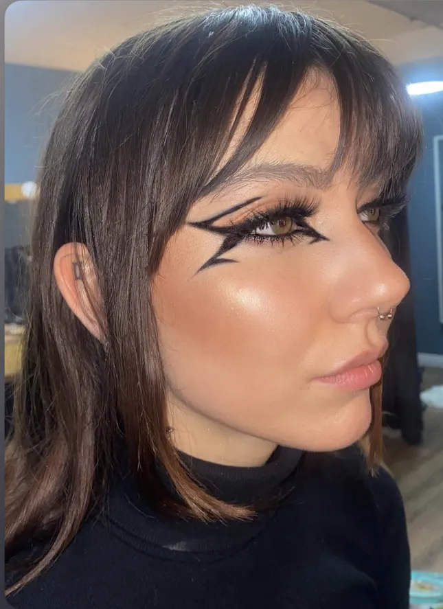 King mala album rollout Makeup