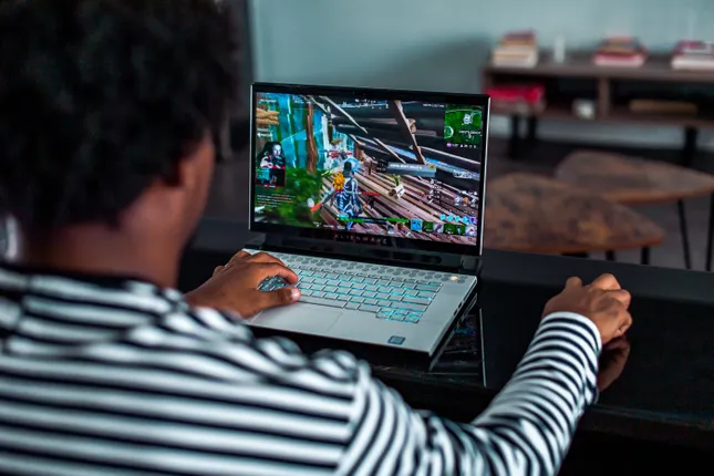 Daniel Snell for Alienware