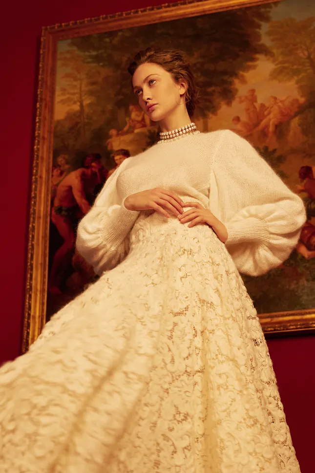 Harper’s BAZAAR Russia, Editorial “Nostalgia for social balls”, February 2019