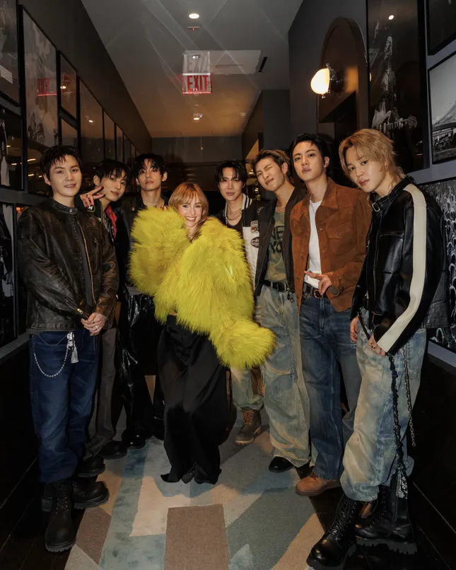 Spotify x BTS: SWIMSIDE