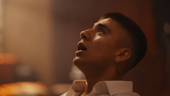 "OJITOS MENTIROSOS" - Chino Pacas